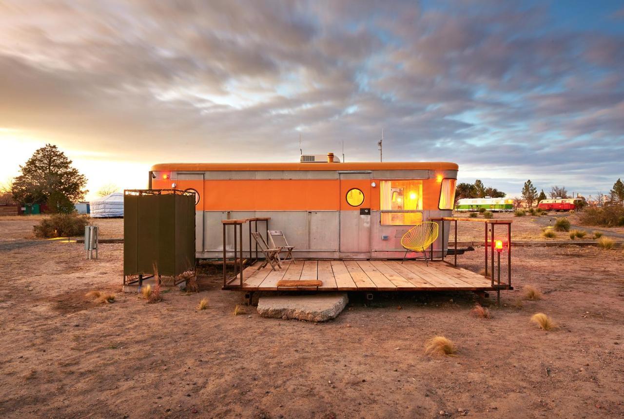 El Cosmico Villa มาร์ฟา ภายนอก รูปภาพ