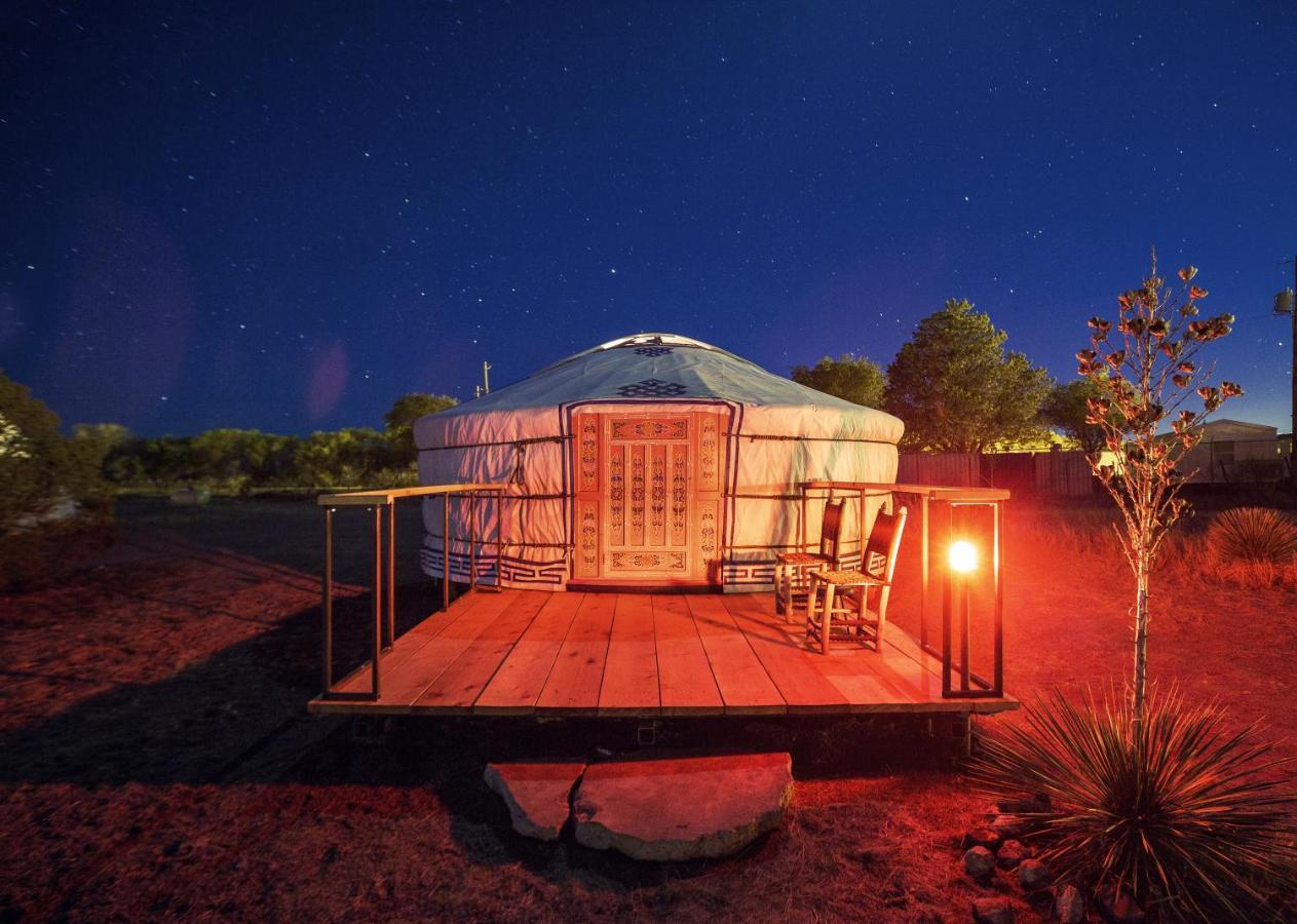 El Cosmico Villa มาร์ฟา ภายนอก รูปภาพ