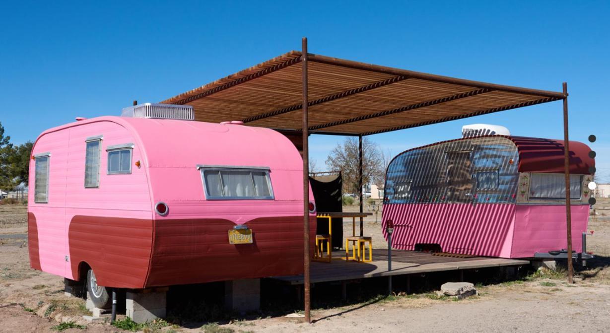El Cosmico Villa มาร์ฟา ภายนอก รูปภาพ