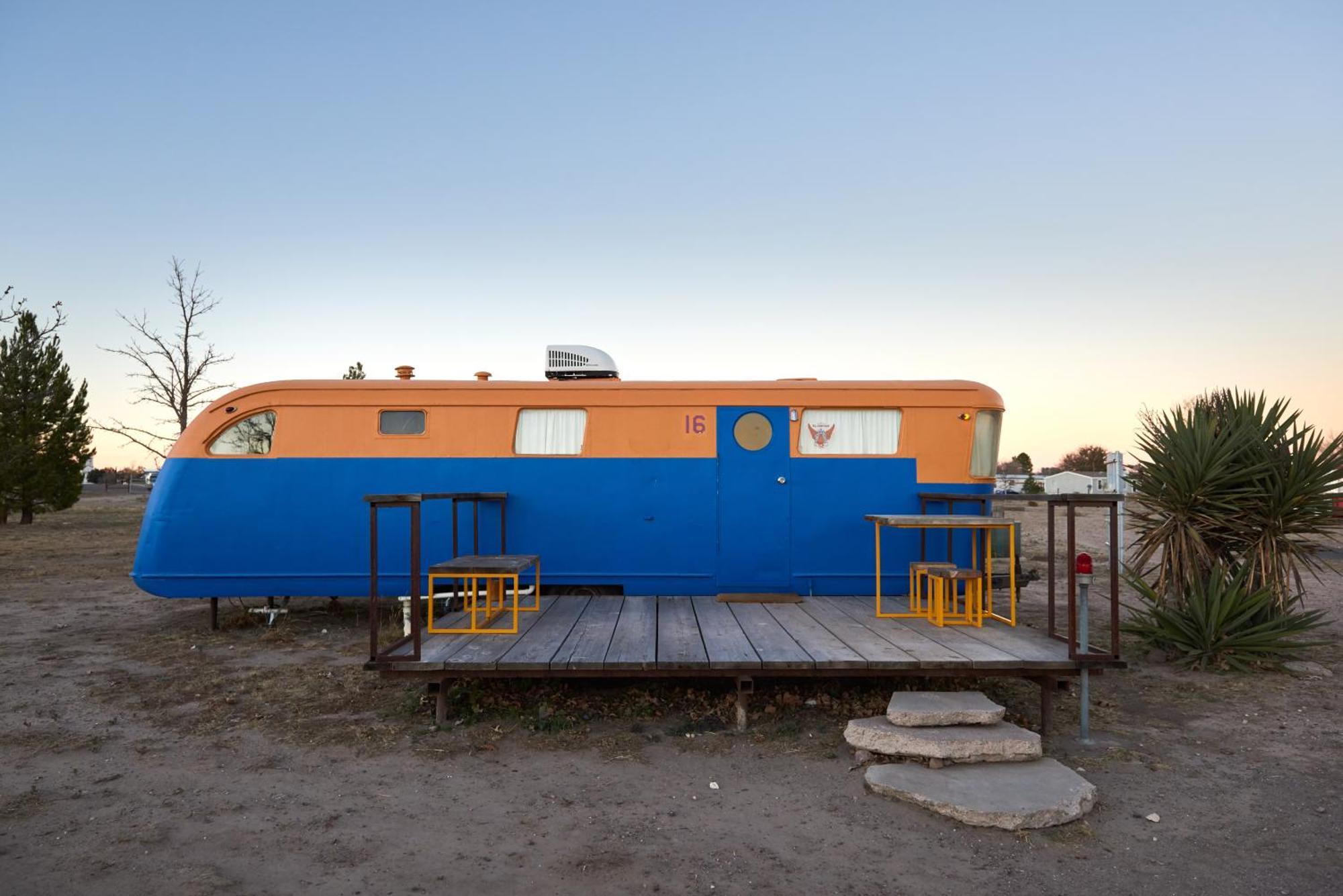 El Cosmico Villa มาร์ฟา ภายนอก รูปภาพ